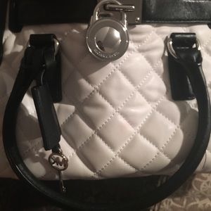 Black & White Hamilton