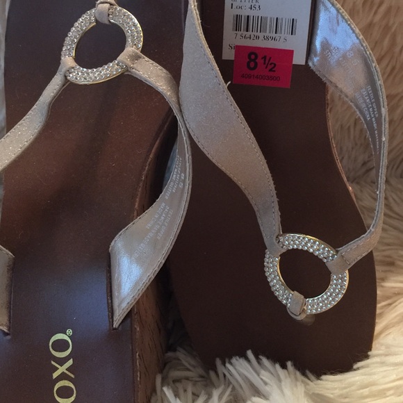 XOXO Wedges.