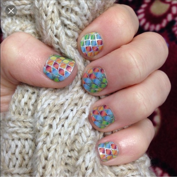 Jamberry Chameleonaire