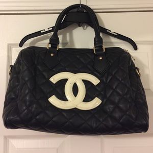 Chanel imposter, in great condition