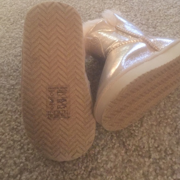 Boots - Picture 3 of 4