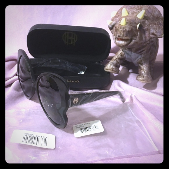 House Of Harlow 1960 GYPSY sunglasses NWT