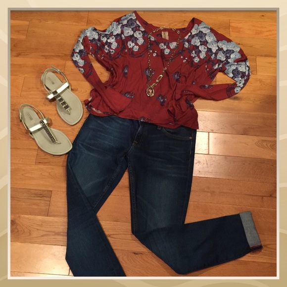 🌸FREE PEOPLE FLORAL PRINT LONG SLEEVE🌸 - Picture 1 of 4