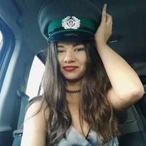 Meet your Posher, Sasha