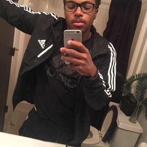 Meet your Posher, Malik