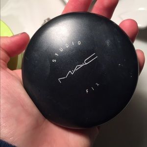 MAC powder foundation