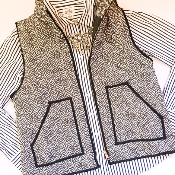 Only 1 Left! Herringbone Printed Quilted Vest - Picture 2 of 4