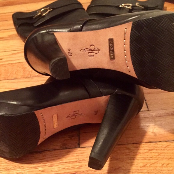 Cole Haan 'Poppy' black leather boot, size 6.5M - Picture 3 of 4