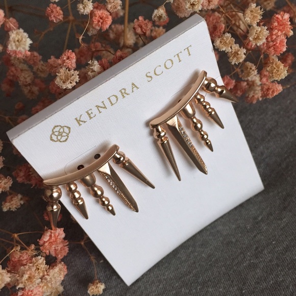 NWT Kendra Scott Sawyer Rose Gold Ear Climbers - Picture 2 of 4