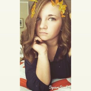 Meet your Posher, Alecia