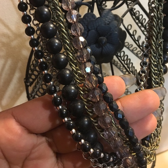 Neckless - Picture 2 of 3