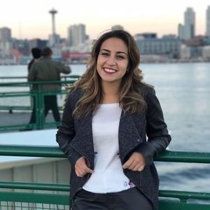 Meet your Posher, Carine