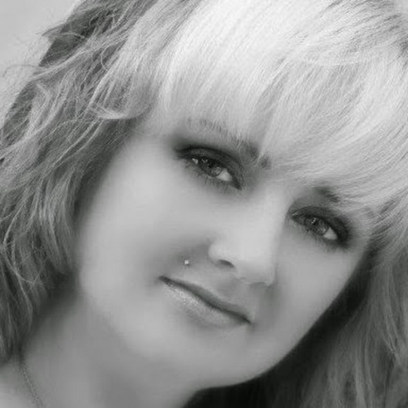 Meet your Posher, Tara ann - Picture 1 of 1