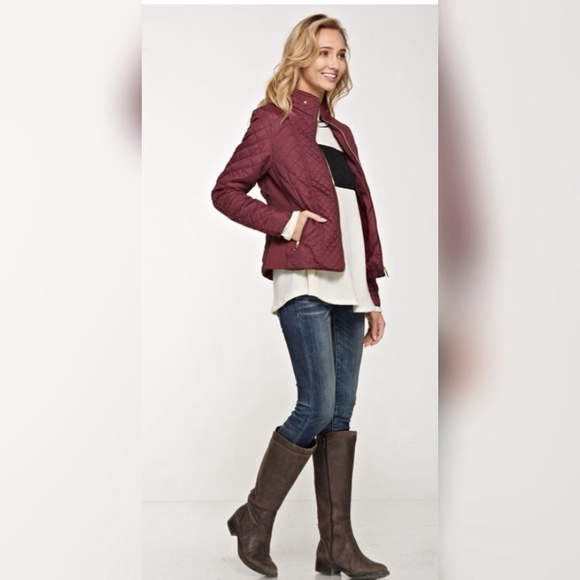 Holiday Sale🎀Wine Color Quilted Jacket - Picture 2 of 4