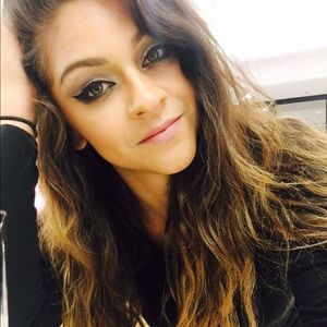 Meet your Posher, Jasmine