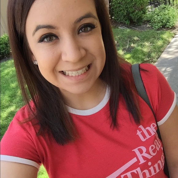Meet your Posher, Marissa