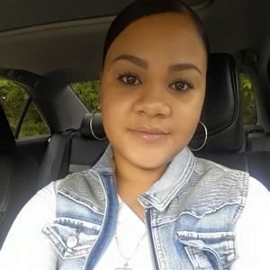 Meet your Posher, Ivelisse