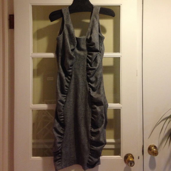 Dress herringbone sleeveless ruched.