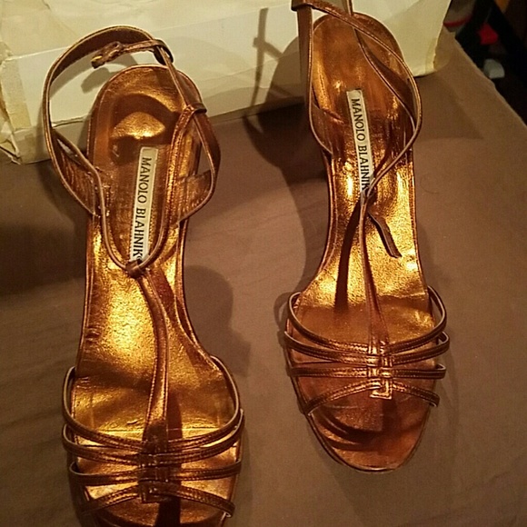 PRICE DROP!!  Manolo blahnik heeled sandals