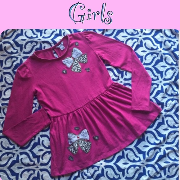 🎉 Host Pick! 🎉 Embroidered Knit Tunic