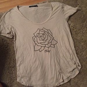 OBEY rose tee