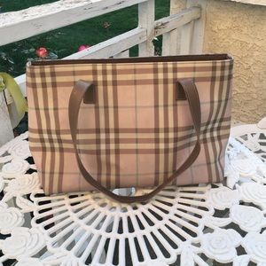 Burberry purse