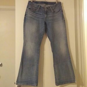 Levi's Bold Curve Bootcut Jeans