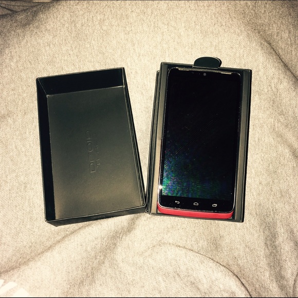 HTC Droid Turbo with case, charger, and box