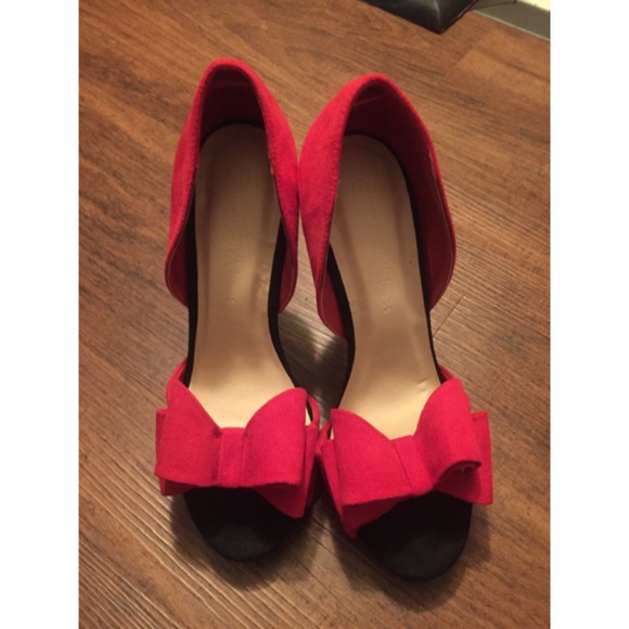 Go Jane Red Bow Peep Tor Heels