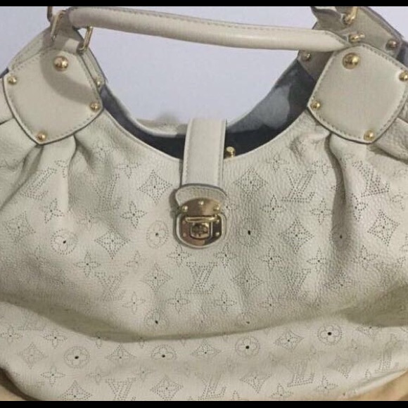*SOLD* Authentic Louis Vuitton Large Handbag. New - Picture 3 of 8