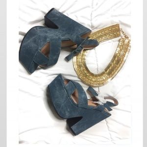 🎉Sale! Brand New Wedges!