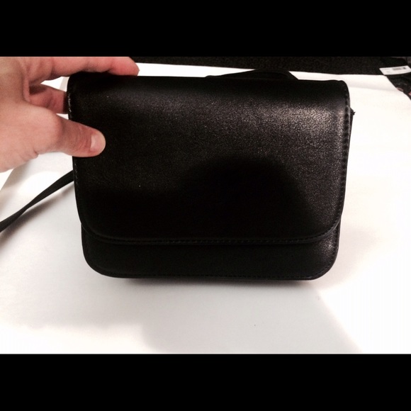 Urban outfitters cross body purse-new-never used