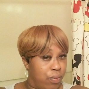 Meet your Posher, Antoinette