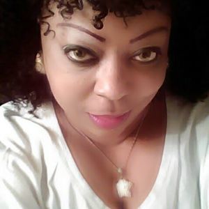 Meet your Posher, Ramona