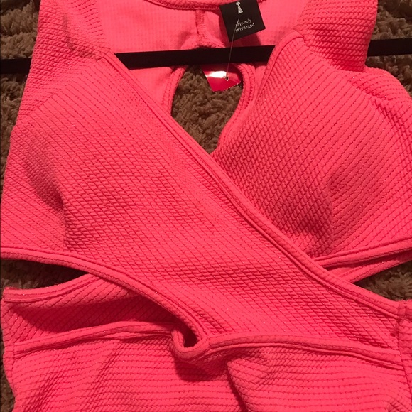 Dress - Picture 2 of 3