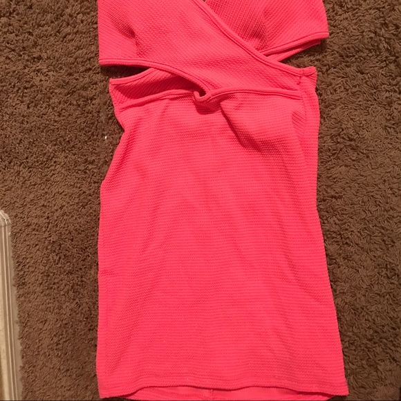 Dress - Picture 3 of 3