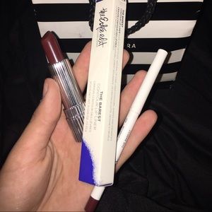 ESTEE LAUDER NUDE LIPSTICK AND MATCHING LINER
