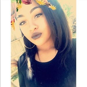 Meet your Posher, Kimbria