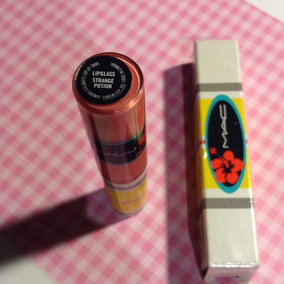 💖 MAC ( RARE )  Lipglass - Picture 3 of 3