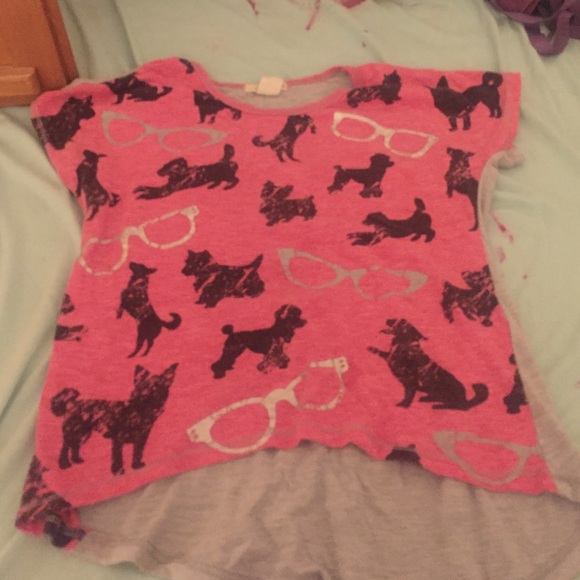 Pink black gray T shirt