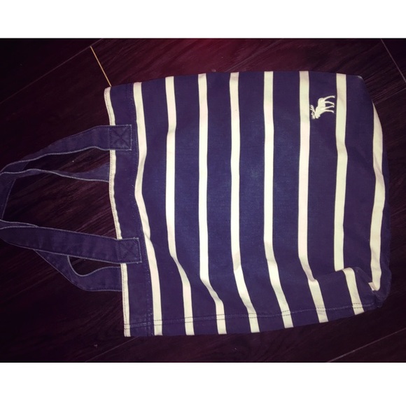 Abercrombie & Fitch bag