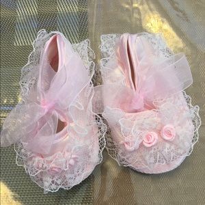 Beautiful Crib Walking Shoes Pink