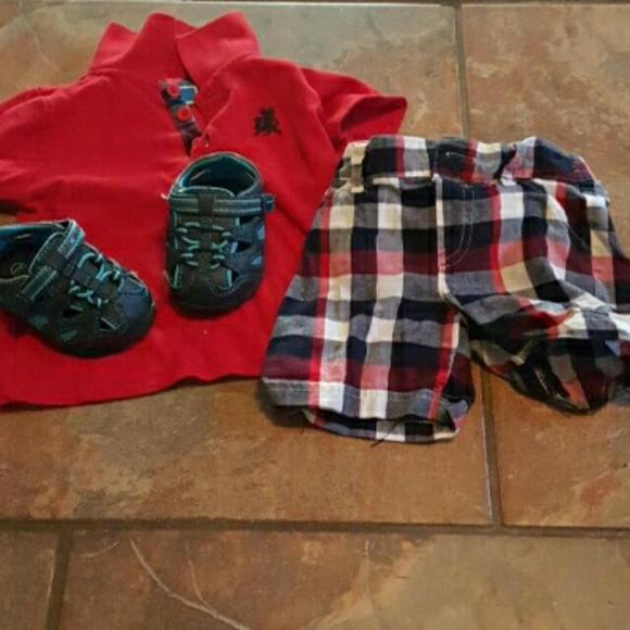 short outfit with sandals