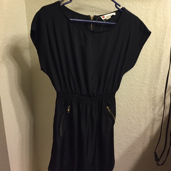Pocket zipper dress
