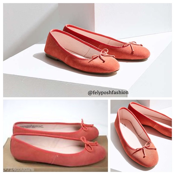 Urban Outfitters Suzi Suede Ballet Flat - Picture 2 of 3