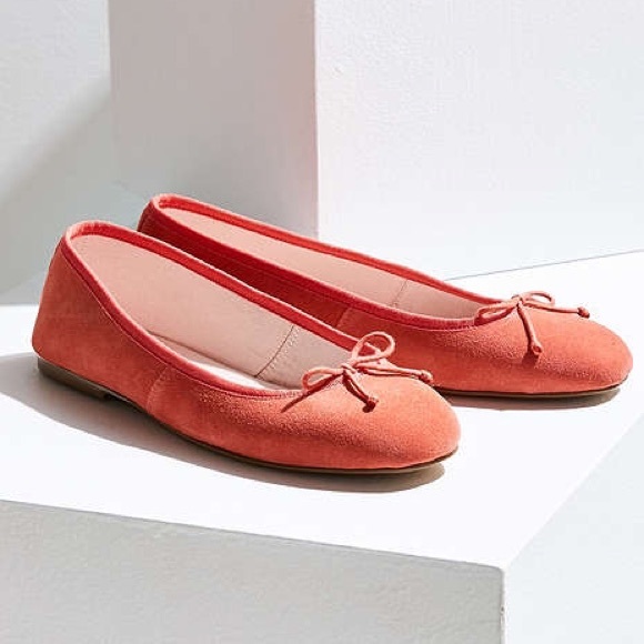 Urban Outfitters Suzi Suede Ballet Flat - Picture 3 of 3