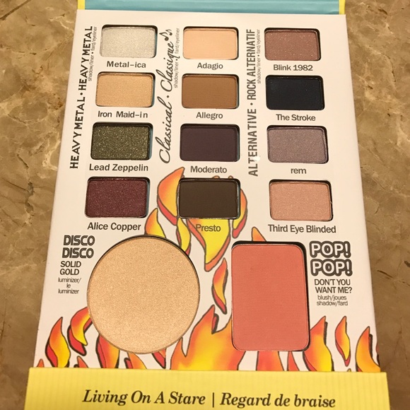 Eyeshadow palette - Picture 3 of 4