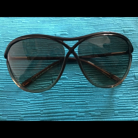Brand new Tom Ford Sun glasses main image 3