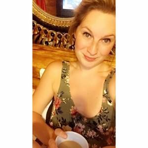 Meet your Posher, Samantha