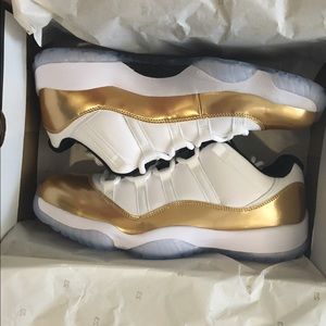 Meet your Posher, Ernesto